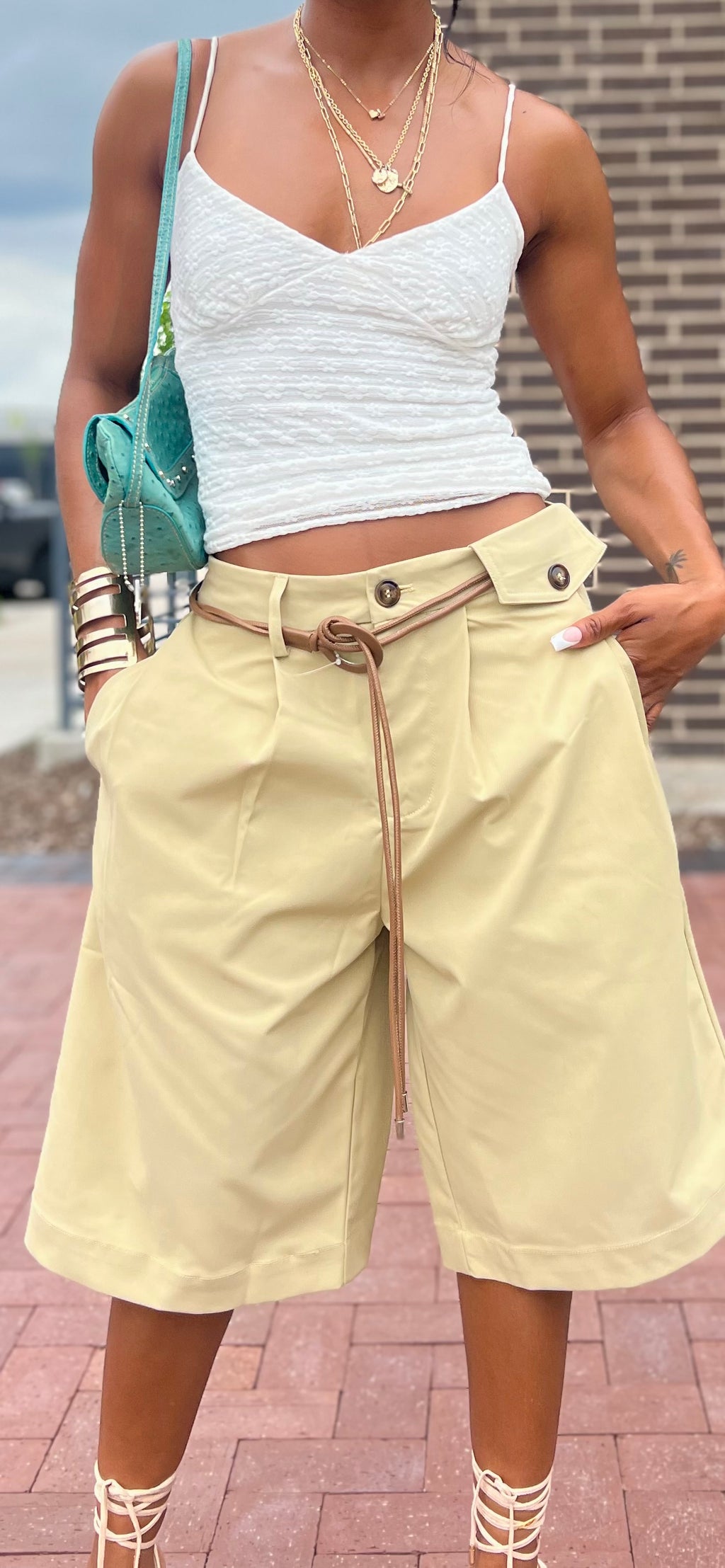BELTED WIDE- LEG BERMUDA SHORTS