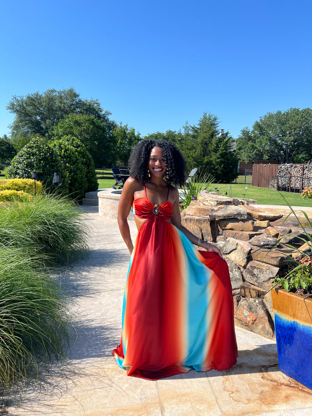 SIDE CUT OUT A-LINE MAXI DRESS